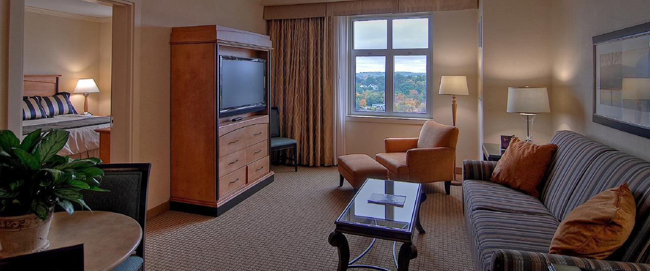 Hotel Hollywood Casino Bangor Esterno foto